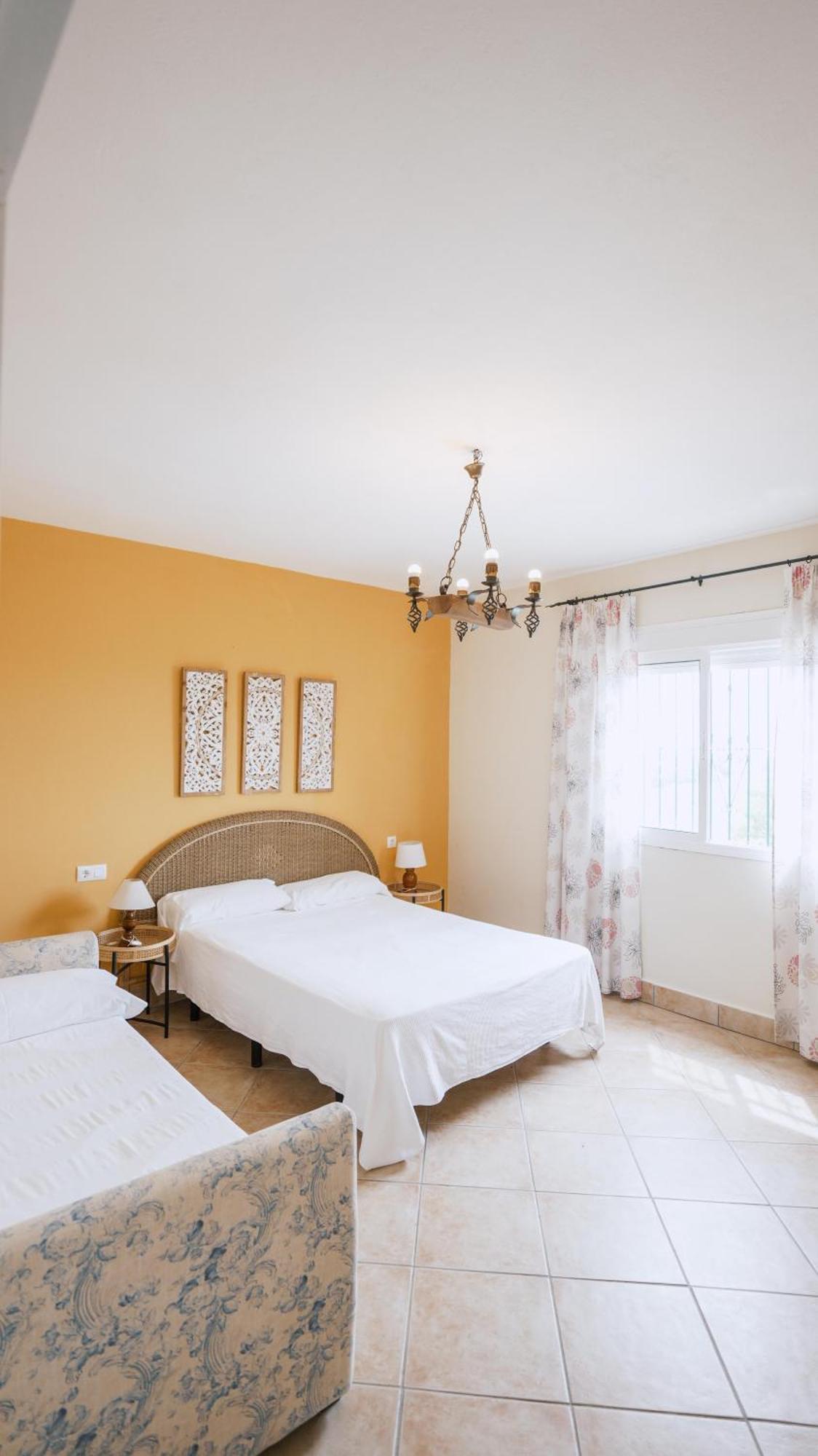 Casa Rural Los Garrovillos By Fontanilla Del Mar Holidays Rentals 콘일데라프론테라 외부 사진